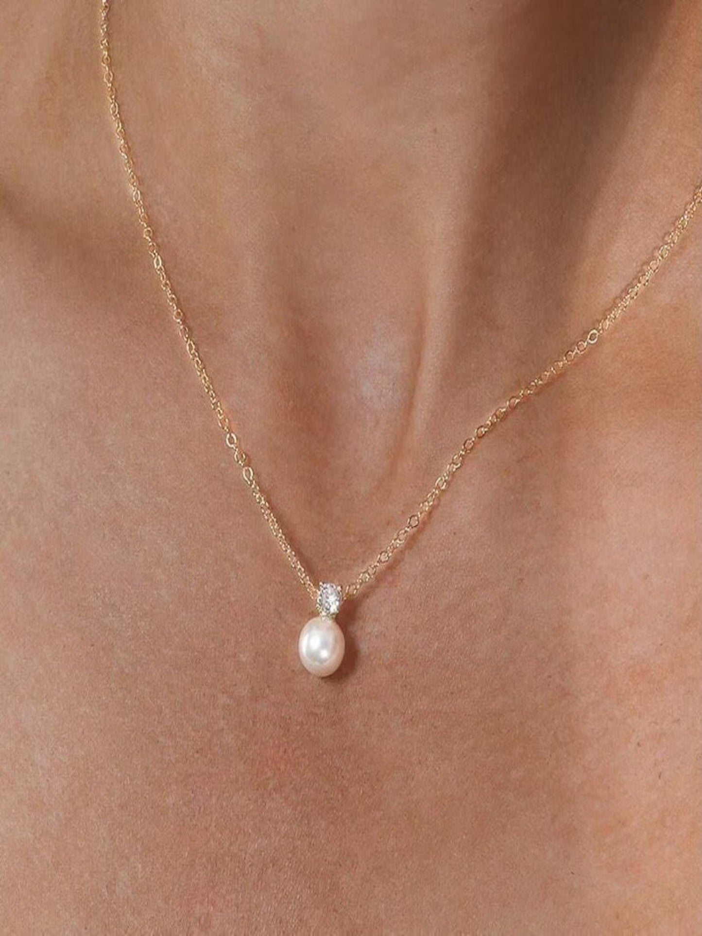 Pearl Necklace Dainty Pearl Diamond Necklace Bridal Necklace Bridesmaid Necklace Minimalist Wedding Jewelry Gift for Her Bridesmaid Jewelry